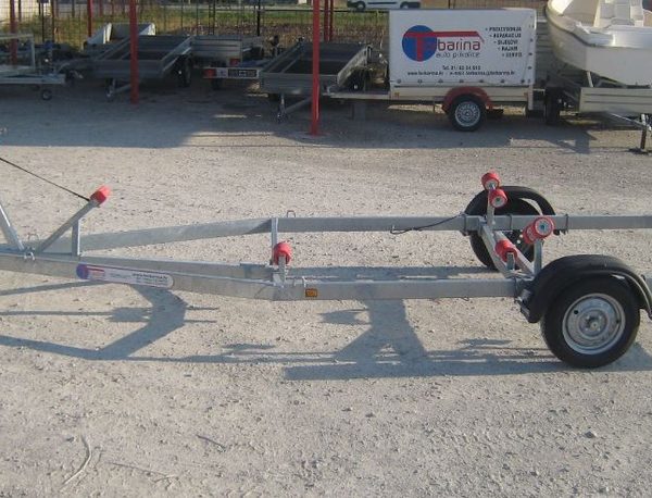 [020] Brodska prikolica Prima 750 RLK